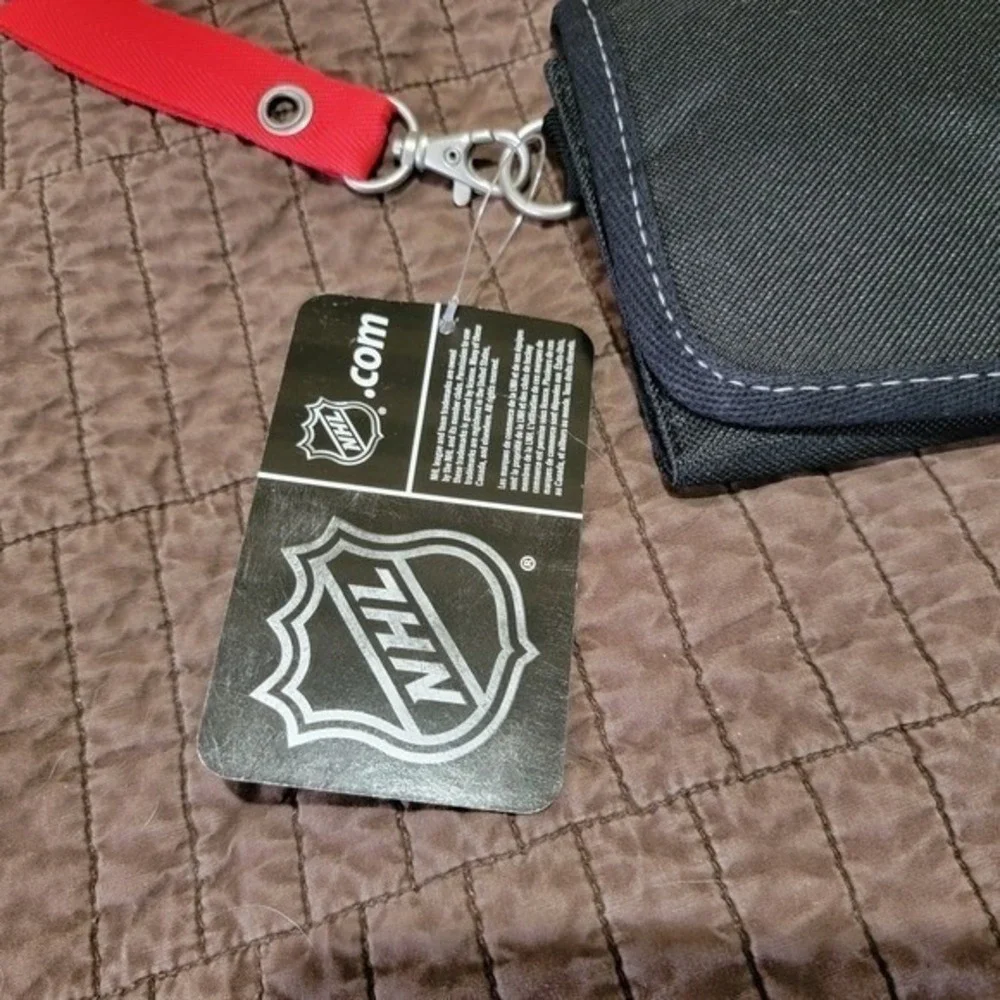 Black Calgary Flames NHL Wallet‎ with Red Strap